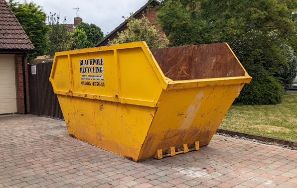 About our 14 Yard Skips